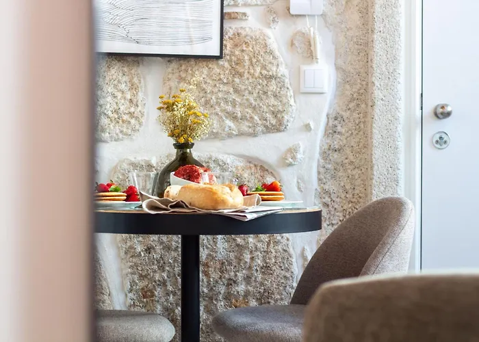 شقة Cozy Mezzanine Hideaway W Ac By Lovelystay *