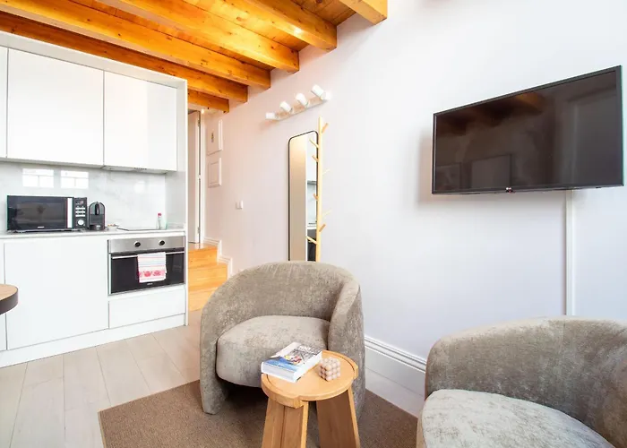 Cozy Mezzanine Hideaway W Ac By Lovelystay *