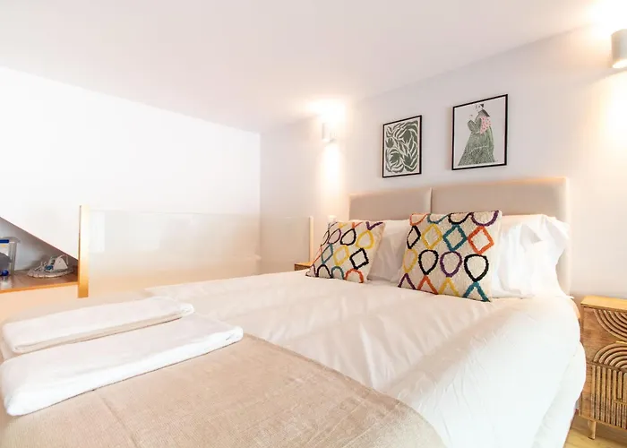 Appartement Cozy Mezzanine Hideaway W Ac By Lovelystay Oporto