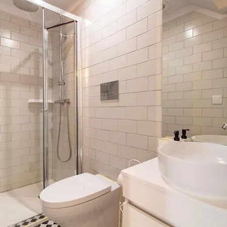 Cozy Mezzanine Hideaway W Ac By Lovelystay *