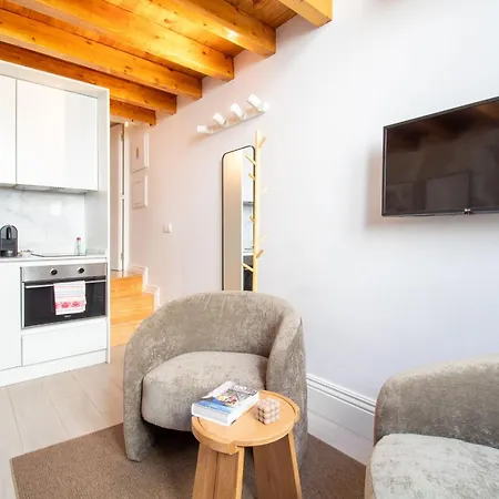 Cozy Mezzanine Hideaway W Ac By Lovelystay *